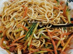 -牛一嘴·兰州牛肉面·大盘鸡(财富中心店)