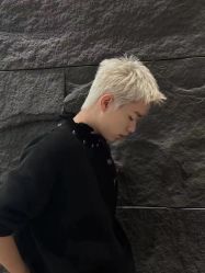 -一家只做男发烫染的店