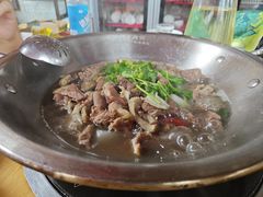-大众跷脚牛肉馆·非遗传承单位(峨眉山店)