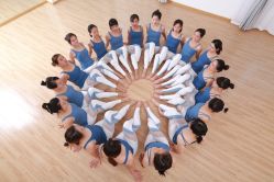 -亚太瑜伽普拉提学院