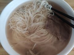 -陇上全荟兰州传统牛肉面(延吉路店)
