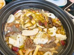 -野菌皇海景野生菌火锅(滨海大道店)