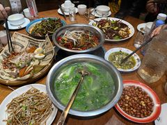 -郭婆婆疯子鸡·土货江湖菜馆