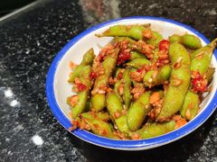 -何妹湿辣牛肉·粤式烧烤砂煲(桂雅路店)