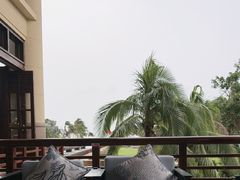 -亚龙湾喜来登·美景台大堂吧