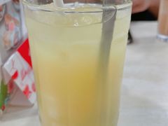 菠萝冰-喜莲咖啡