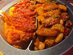 -多嘴超级肉蟹煲(中东店)