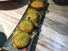 泰式手打虾饼-蜜桃花开·中西融合菜E&W(南长街店)