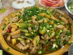 -廖哥泡椒兔(峨眉店)