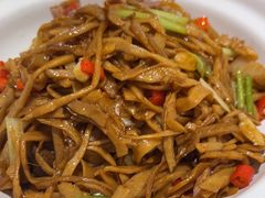 香锅脆笋丝-小菜园新徽菜(北京大兴龙湖天街店)