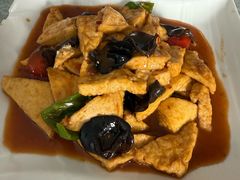 -天天向上素食餐厅(五台山店)
