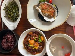 -臻康乃馨月子中心(集美店)