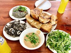 老虎菜-宝瑞门钉肉饼店