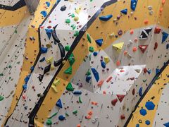 -问山MountQuest攀岩馆