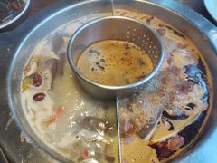 -佬土鹅肠火锅(解放路店)