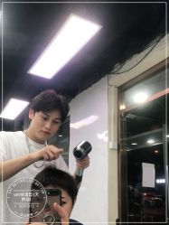 -um悦造型