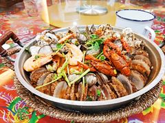 海鲜全家福-闯关东东北农家菜(崂山石老人店)