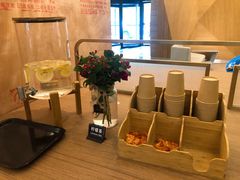 -桔子酒店(深圳东门湖贝地铁站店)