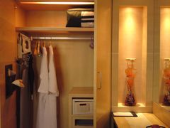 衣柜-上海新锦江大酒店