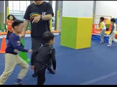 -蜩动儿童运动成长馆(恒生万鹂广场店)