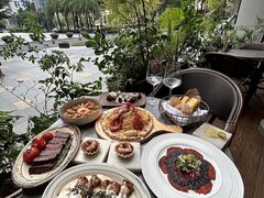 -Mogul Eatery·大亨餐酒馆