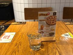 -乐凯撒披萨(东方新世界店)