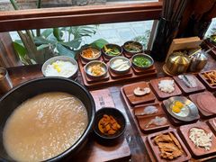-银米·云南传统过桥米线(双廊黑金冠店)