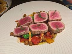 香煎金枪鱼配彩椒-Brut Eatery Wine Bar & Restaurant (建国东路店)