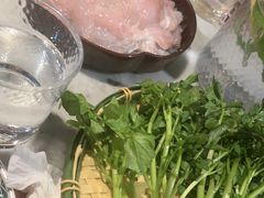 -尚尚仙·酸汤猪手·猪肚鸡火锅(华联万柳购物中心店)