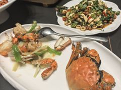 -鞍山大白鲨美食酒店