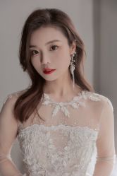 -艾米丽婚纱礼服