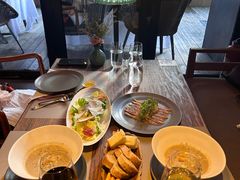 -Carbon莫卡哆·意大利复古集市餐厅(杭州大厦店)