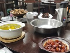 -阿峰饭店·本地土菜馆·农家土鸡煲·一品神仙鸡(报福店)