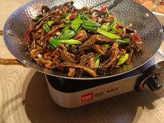 -艳阳天·非遗楚菜(武汉客厅店)