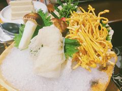 -咕嘟草帽鱼·牛奶一样的鲜鱼汤(包河万达广场创始店)