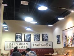 大堂-门框胡同百年卤煮(鸟巢店)
