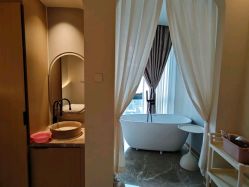 -芮娜皮肤管理·SPA中心