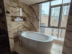 -汕头龙光喜来登酒店