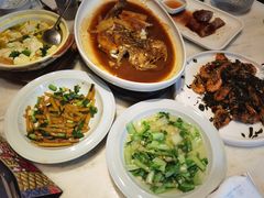 油渣白菜-径山十八道·风味民间菜(杭州总店)