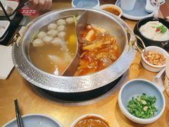 -左庭右院鲜牛肉火锅(金山万达店)