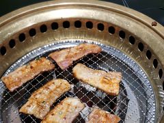 -山川小町·极番烧肉(新地假日广场店)
