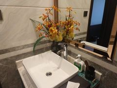 -和子足浴SPA会馆(东方之门店)