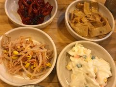 拌菜-金北顺大锅家(신사본점)