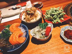 -肉魁屋·烧肉·烧鸟·酒场(高新店)