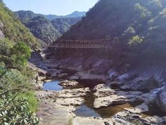 -燕子河大峡谷天坑仙境