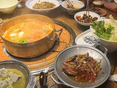 -亮欢寨酸汤鱼(沙冲路店)
