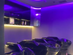 -TOP HAIR SALON