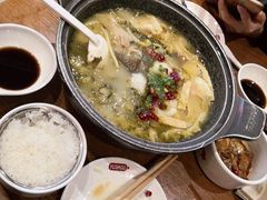 -渝是乎川渝小炒(新世界百货望京店)