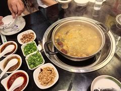 -丫丫汤膳打边炉(宏府408坊店)