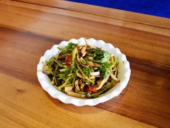 新疆老虎菜-新疆伏拉沃餐厅(白龙南路店)